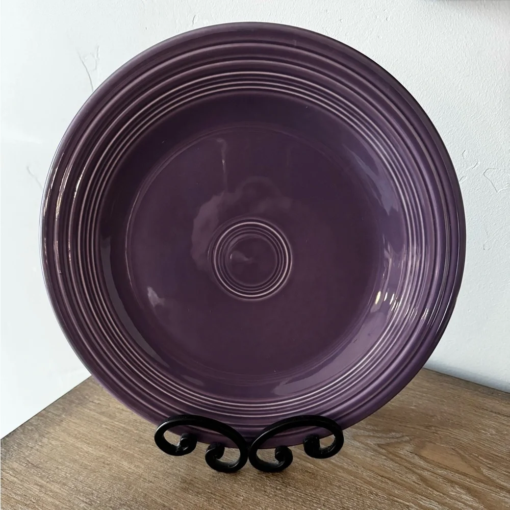 Vintage Fiesta Lilac Five Piece Dinnerware Set - Picture 10 of 15